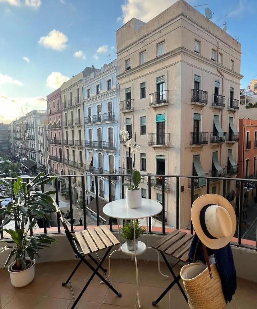 El Faro Apartaments Suites - Placa De La Font Tarragona Spain