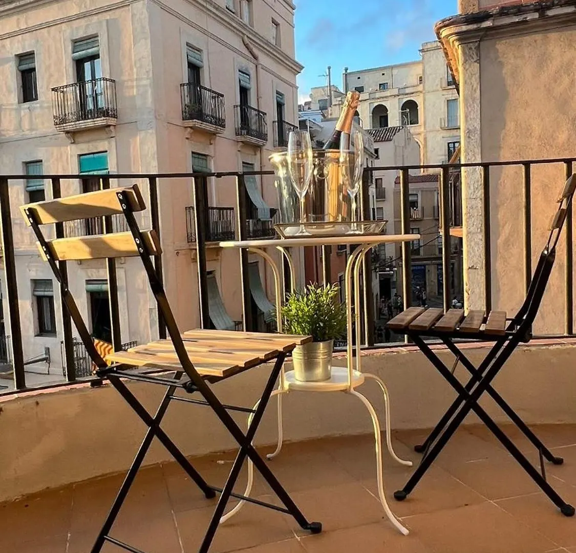 El Faro Apartaments Suites - Placa De La Font Tarragona
