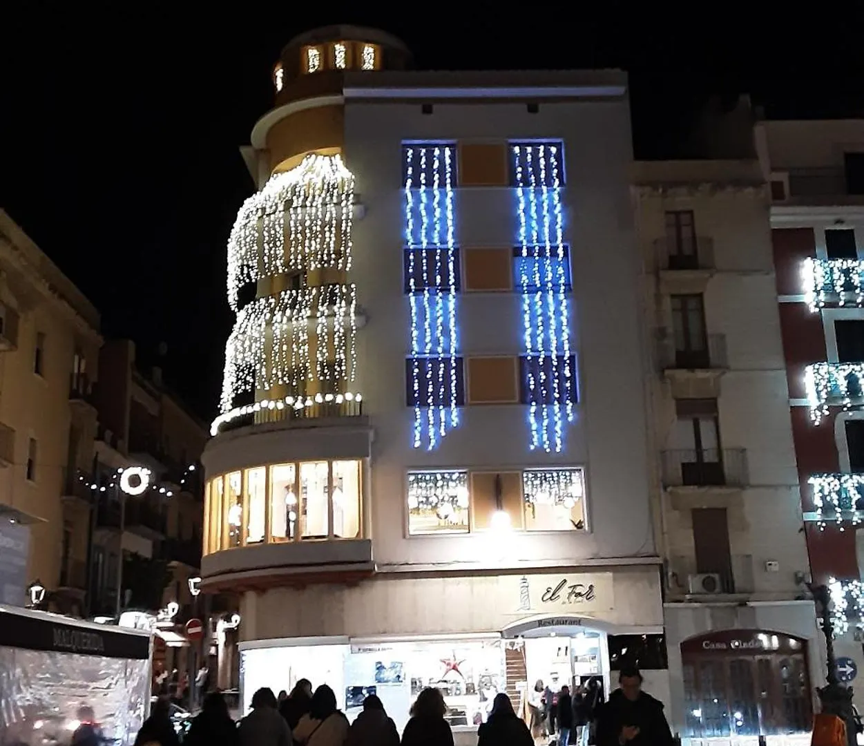 El Faro Apartaments Suites - Placa De La Font Tarragona 0*,  Spain