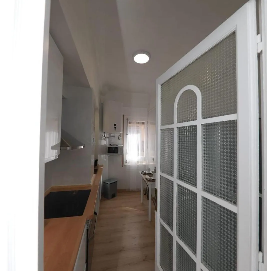 El Faro Apartaments Suites - Placa De La Font Tarragona Apartment