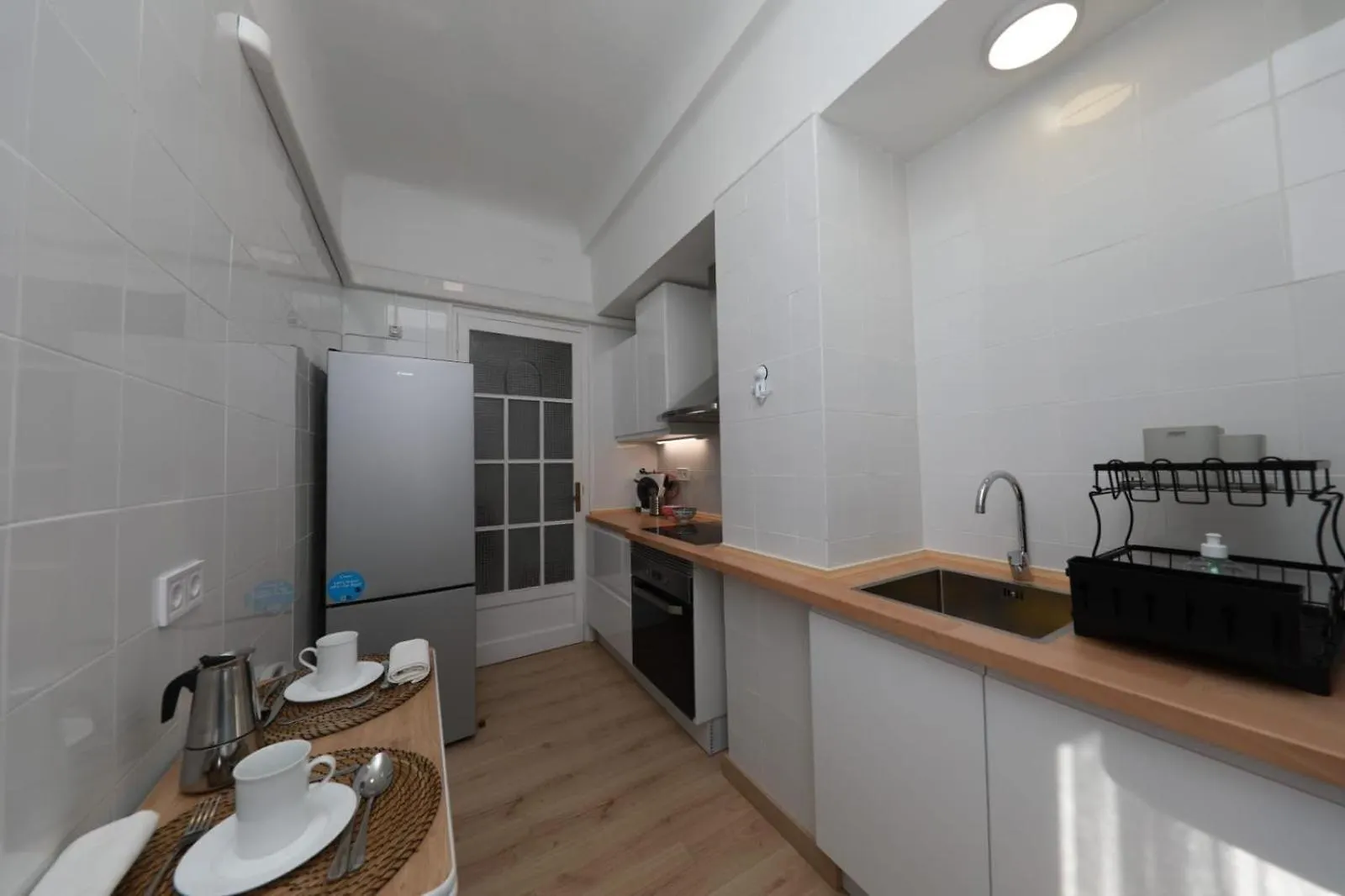 El Faro Apartaments Suites - Placa De La Font タラゴナ