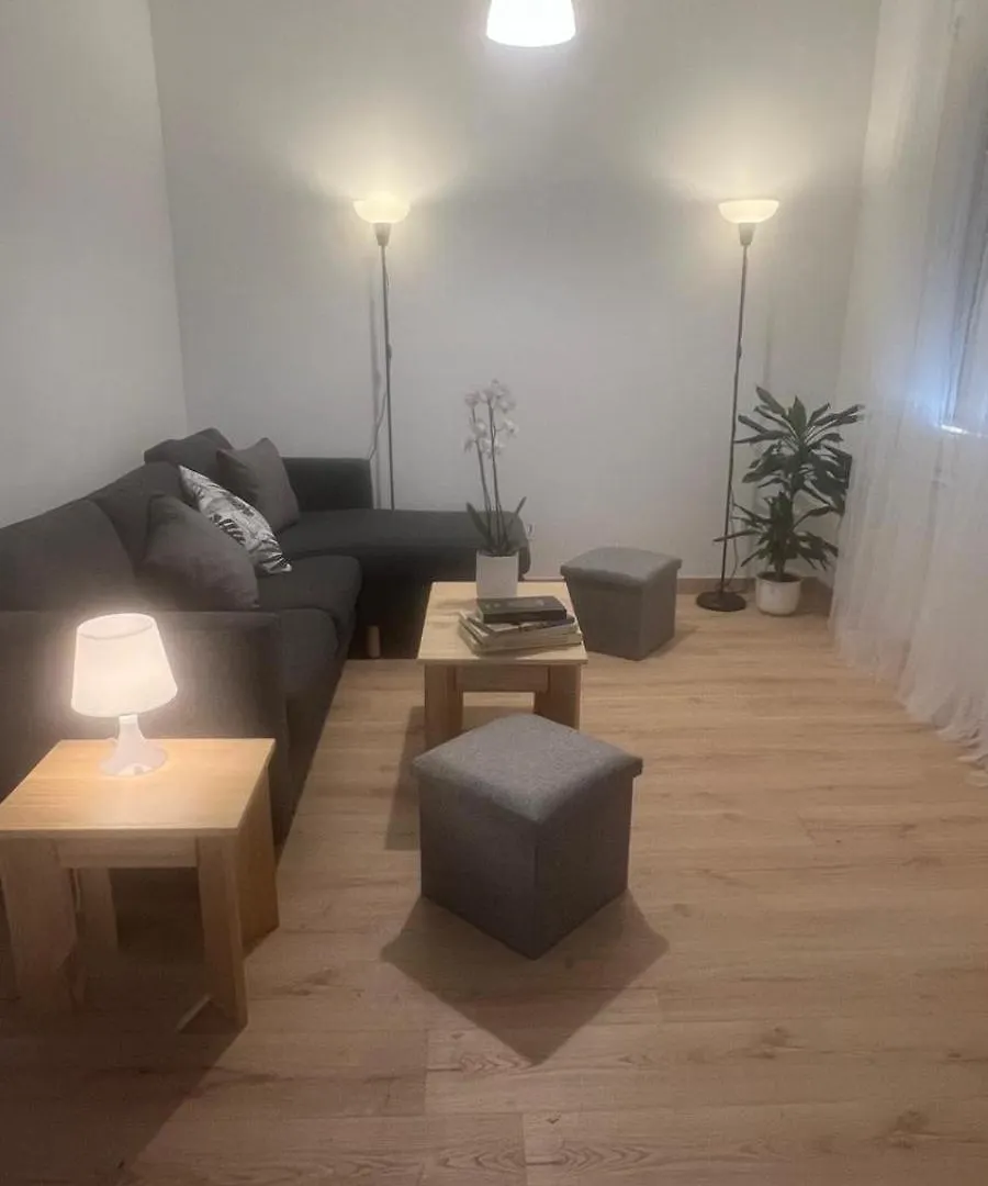 El Faro Apartaments Suites - Placa De La Font タラゴナ
