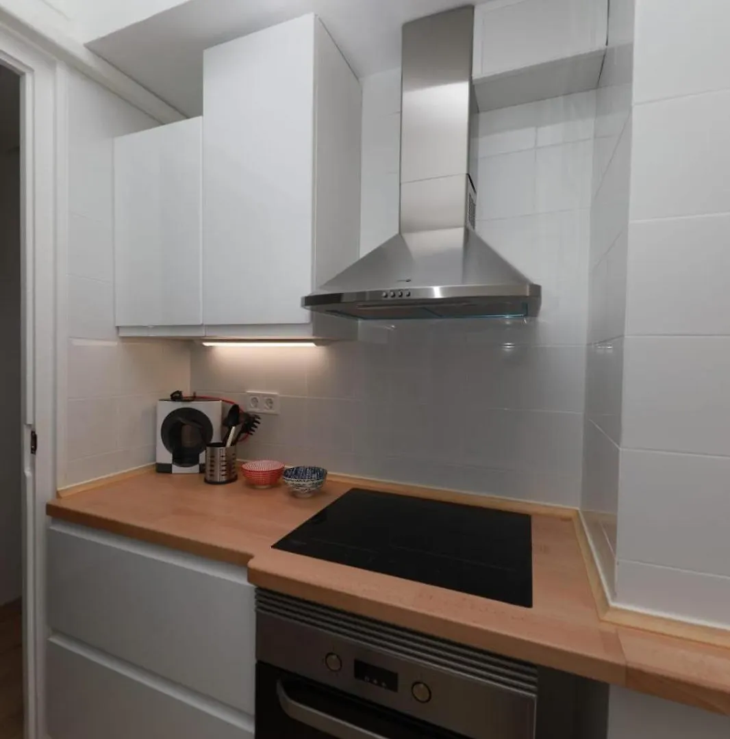 El Faro Apartaments Suites - Placa De La Font タラゴナ アパート